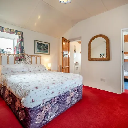 2 Bed In Oc-i045 Дом отдыха